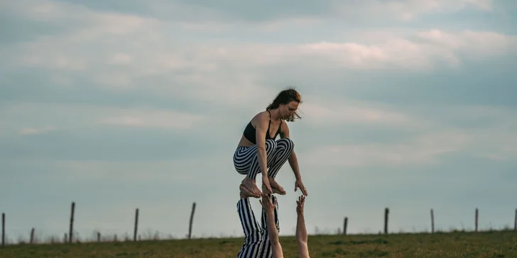Acro jóga, PortDeBras™ či jóga pro začátečníky - jednotlivé lekce i kompletní kurz