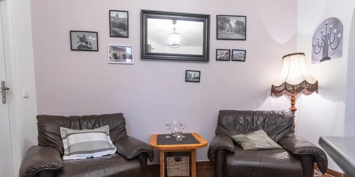 Královský wellness pro dva v historickém sklepení. K tomu sekt a zákusek