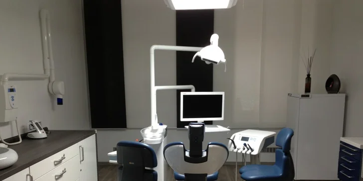 Ordinační bělení zubů LED lampou Philips Zoom s možností dentální hygieny