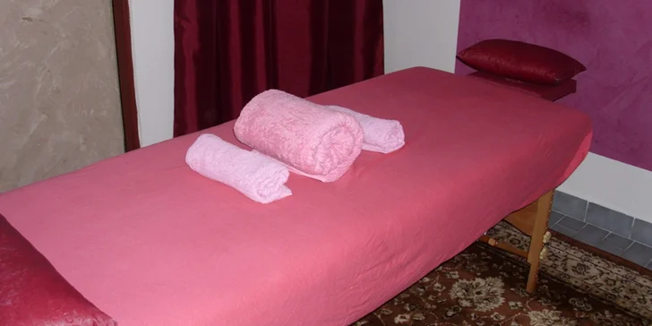 Dokonalý relax: až 60 min. masáže zad, šíje či celého těla vč. lávových kamenů