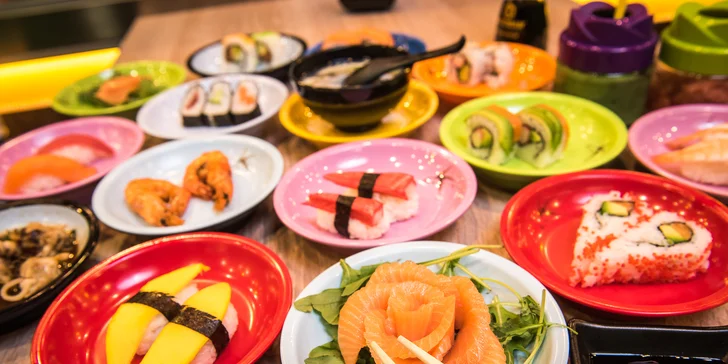 Running sushi: 2 hodiny neomezené konzumace sushi a dalších asijských specialit