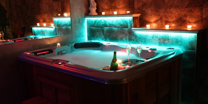 Privátní wellness na 2–3 hod. i s láhví vychlazeného sektu až pro 4 osoby