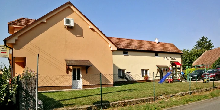 Penzion se snídaní i řízenou degustací vína u valtického zámeckého parku