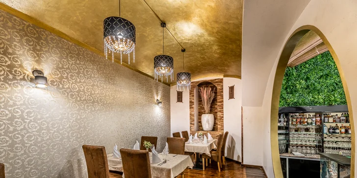 Parádní večer: 3chodové menu, alkoholické koktejly a karaoke zábava