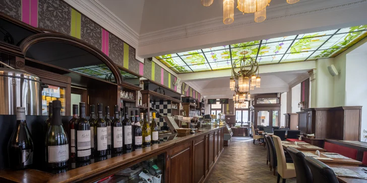 Vouchery na cokoli z menu bistra Amandine u Karlova náměstí: ryby, maso i saláty
