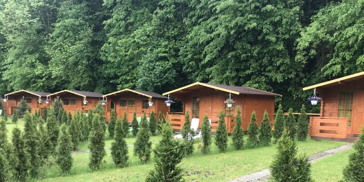 Chatičky či sruby pro páry i rodiny uprostřed stylového ranče Bučiska