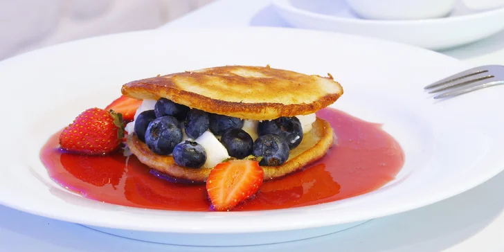 10chodové menu od oceňovaného šéfkuchaře pro pár: losos, raviola i wellington z panenské svíčkové