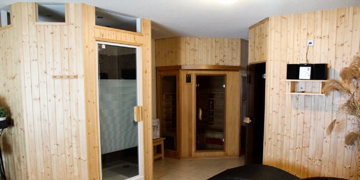 Pobyt na Šumavě: snídaně i relax v sauně či zábava ve sportovní hale