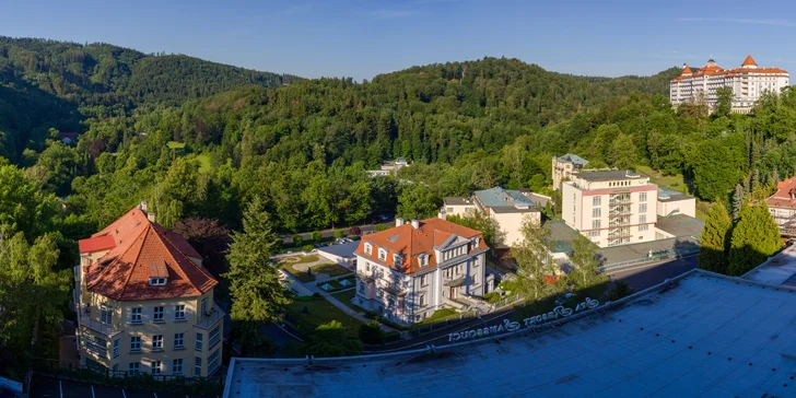 Beauty balíčky s Petra Clinic pro páry i jednotlivce v Karlových Varech: estetické, zkrášlující a wellness procedury
