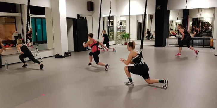 Bavte se a zároveň posilujte tělo: bungee fitness, pole dance nebo trampolínky