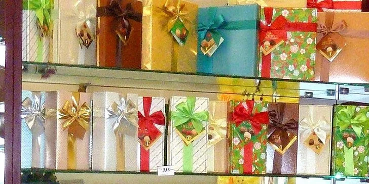 Slané i sladké oříšky a další v hodnotě 245 Kč