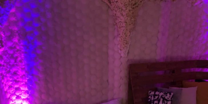 Solná jeskyně a privátní infrasauna: relax na 50–180 minut i celá noc se snídaní až pro 4