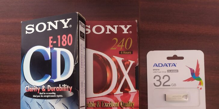 Uchovejte vzpomínky: převod 60 minut záznamu z VHS kazety na DVD nebo flash disk