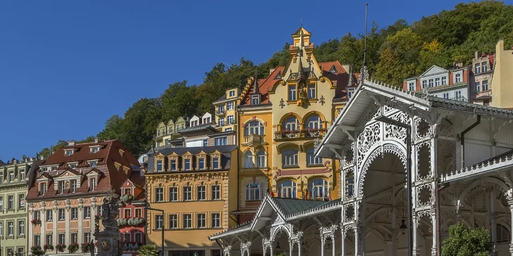 Pobyt v elegantním hotelu blízko kolonády: jídlo, wellness a procedury