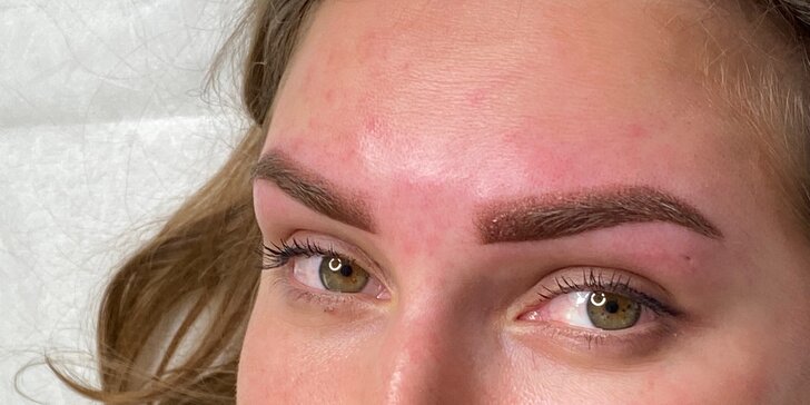 Permanentní make-up: oční linky, obočí pudrovou metodou i výplň rtů