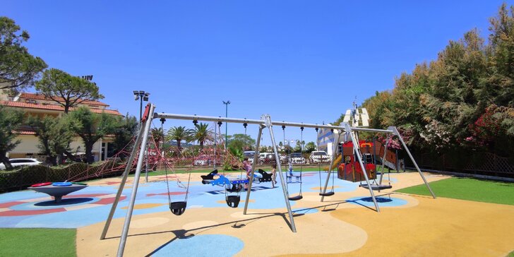 Dovolená na Jadranu: 4* kemp u písečné pláže, sport, bazény, wellness i miniklub pro děti