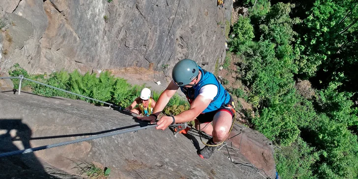 Via Ferrata: zajištěné cesty na Pastýřské stěně v Děčíně pro 1–3 osoby