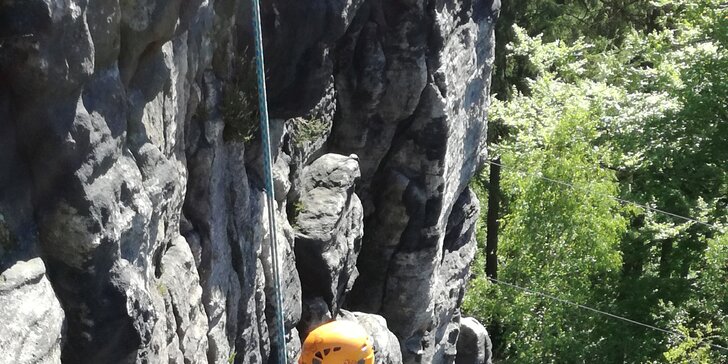 Cesta vzhůru: Celodenní lezení pro dvě osoby na pískovcových skalách