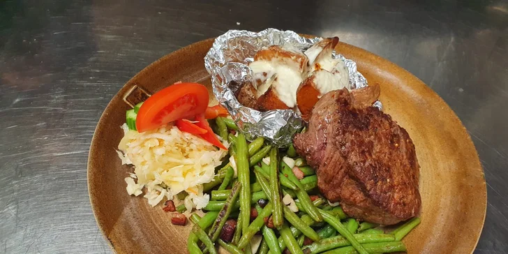Tříchodové menu s vepřovou panenkou či biftekem z býčka pro 1 i 2 osoby
