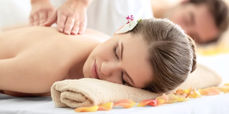60 minut relaxace: thajská královská masáž pro jednoho nebo pár
