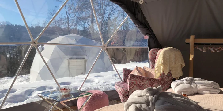 Glamping v polských Tatrách s panoramatickým výhledem. Varianty s vínem, růžemi i romantickou výzdobou