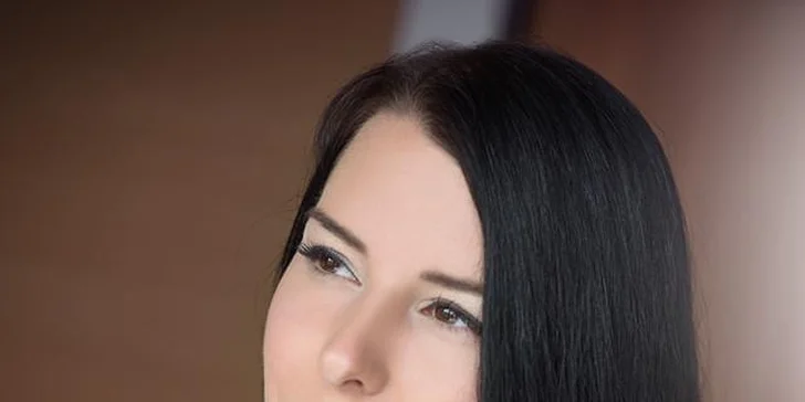 Individuální kurz denního líčení: hodina s profesionální vizážistkou