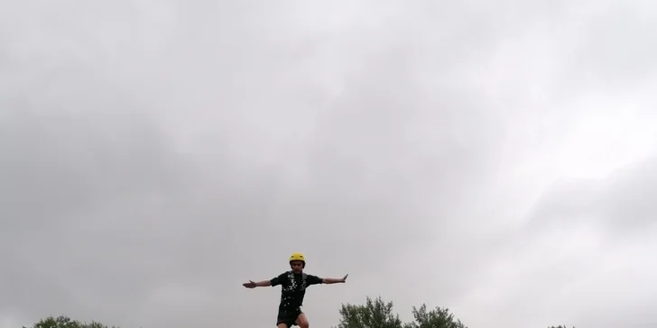 Tryskový let nad vodou: junior flyboard pro děti ve věku 12–15 let