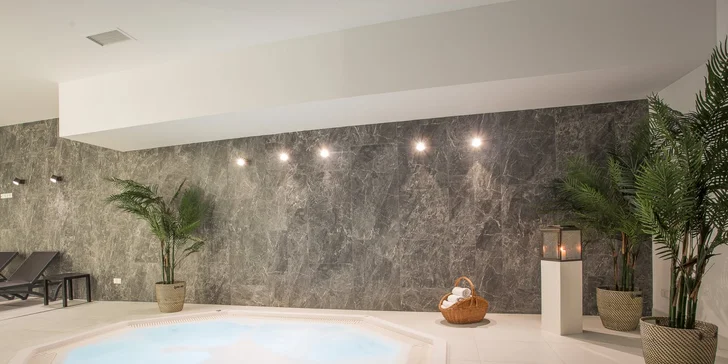 Dopřejí vám tu i neomezený vstup do Wellness Safiro SPA. 