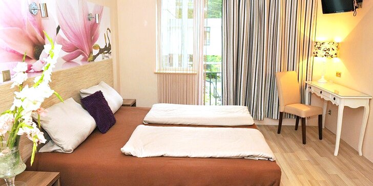 Útulný hotel ve Sklářské Porebě: ubytování až pro 4 osoby s polopenzí