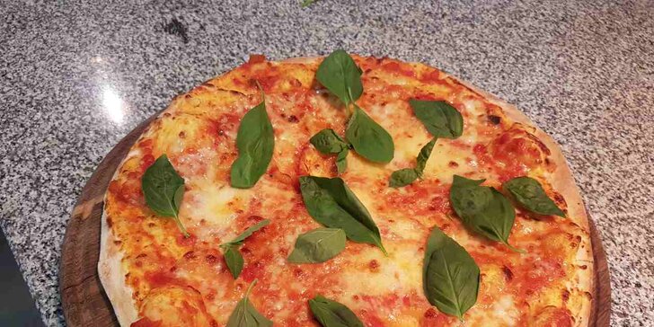 Chuť a vůně Itálie v restauraci U Fidela: 2 x pizza z pece na dřevo dle výběru