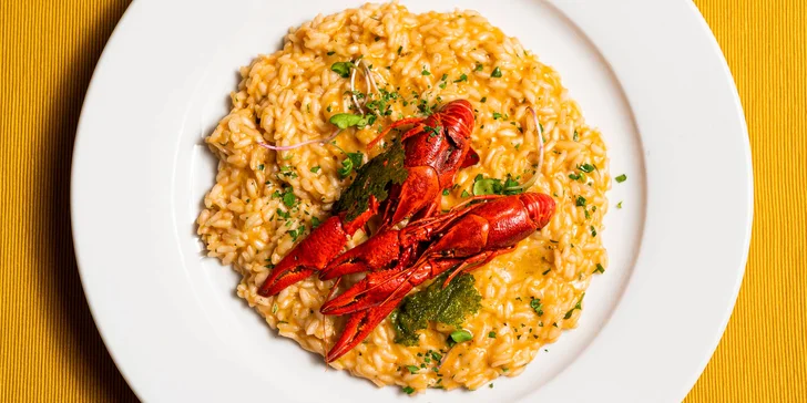 Chuť moře od italských kuchařů pro dva: risotto z garnátů, těstoviny s humrem i zmrzlina