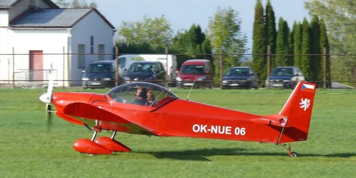 Moderní letoun Zenair CH 601: lety s výhledy na krajinu, zámky i hrady