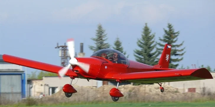 Moderní letoun Zenair CH 601: lety s výhledy na krajinu, zámky i hrady