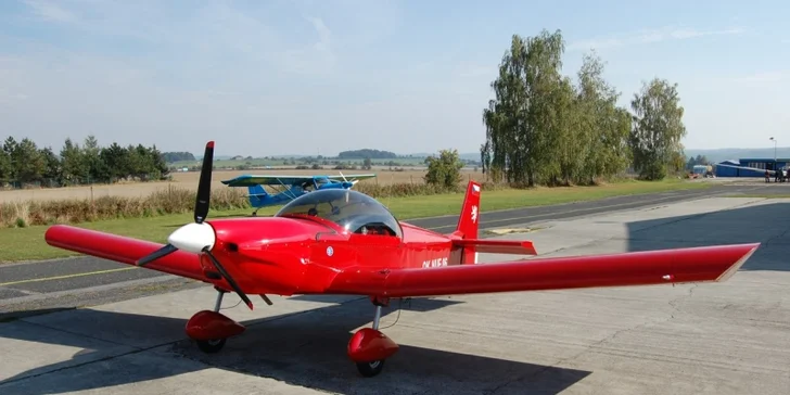 Moderní letoun Zenair CH 601: lety s výhledy na krajinu, zámky i hrady