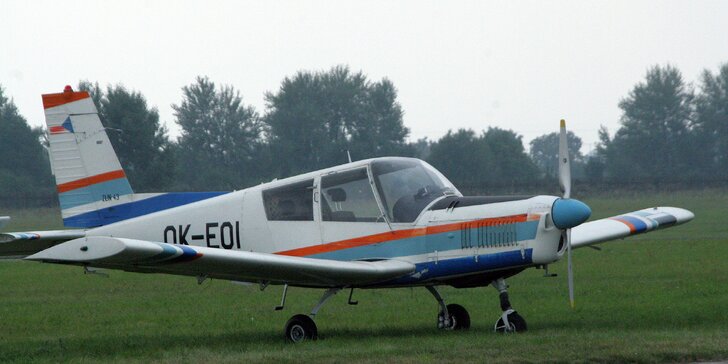 Pilotem letounu Zlín 43 na zkoušku: let pro 1 až 3 osoby i pozemní příprava