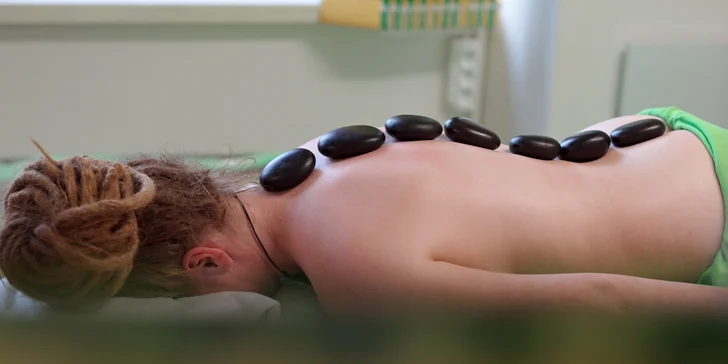Masáž zad i celého těla: 60–120 min. i permanentka na 4 hodinové masáže
