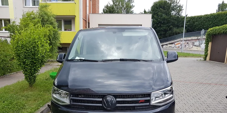Čištění osobního auta: mytí interiéru suchou i mokrou cestou