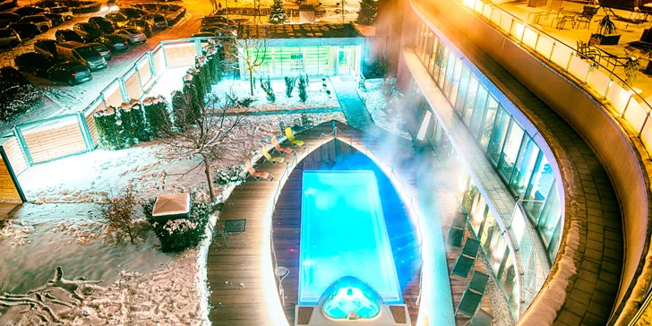 Luxusní relaxace v Polsku: neomezený wellness, jídlo, soukromá pláž i vyhřívaný bazén
