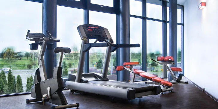 Luxusní relaxace v Polsku: neomezený wellness, polopenze, soukromá pláž i vyhřívaný bazén