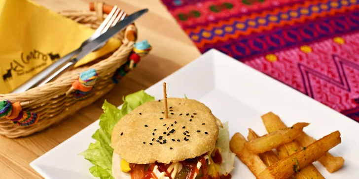 3chodové degustační menu pro dva ve španělské restauraci: kuřecí krokety, bezlepkový burger i karamelový flan