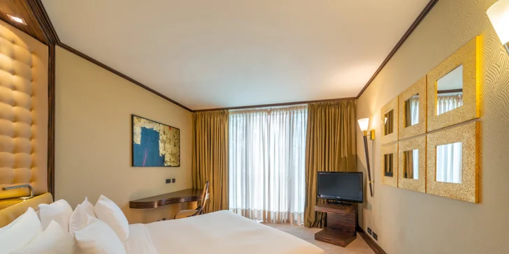 5* hotel v novorenesančním paláci v centru Prahy: luxusní pokoje, varianty se snídaní i vstupem do spa