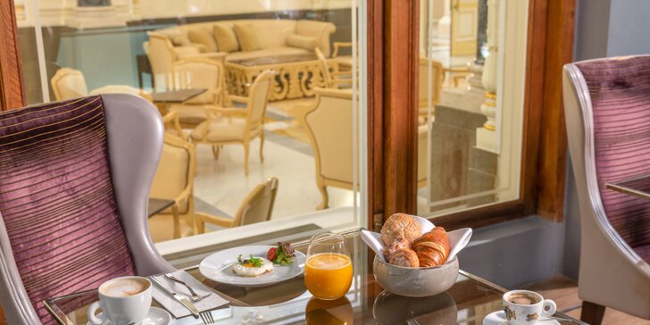 5* hotel v novorenesančním paláci v centru Prahy: luxusní pokoje, možnost snídaní i volný vstup do spa
