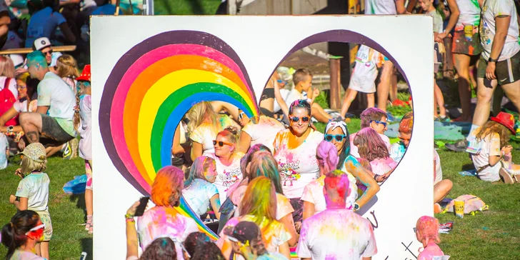 Rainbow Run v Dolních Vítkovicích: startovné, tričko, barvičky i medaile