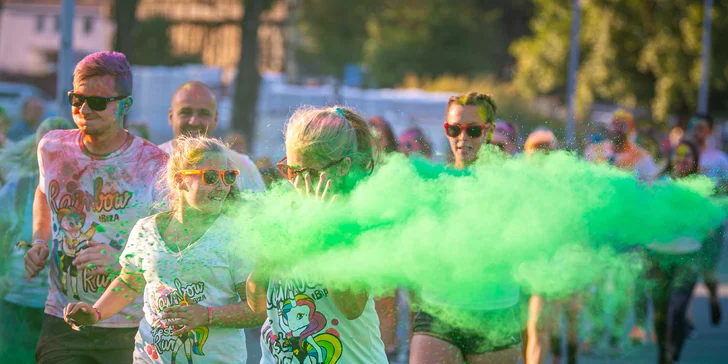 Rainbow Run v Dolních Vítkovicích: startovné, tričko, barvičky i medaile