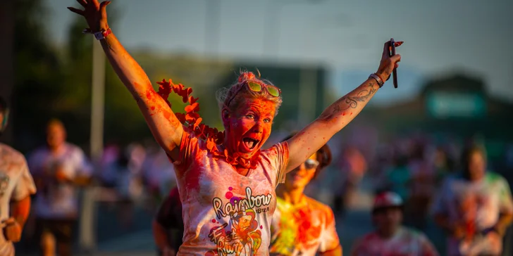 Rainbow Run v Dolních Vítkovicích: startovné, tričko, barvičky i medaile