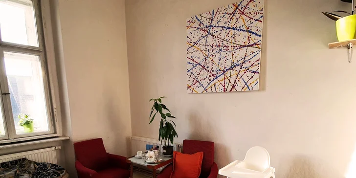 Káva dle výběru nebo bylinkový čaj a zákusek dle denní nabídky pro jednoho či dva