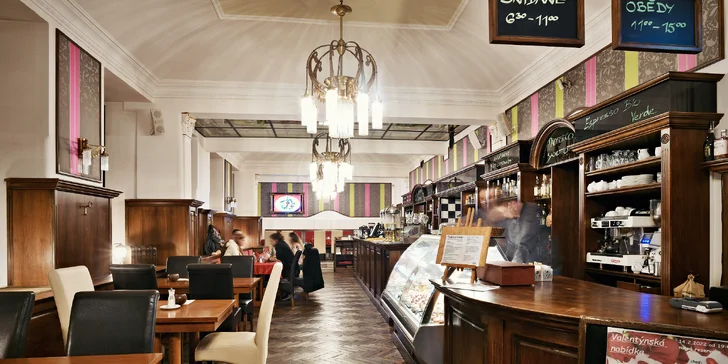 Víkendové 4chodové menu u Karlova náměstí: 2 předkrmy, kachna, steak či ryba a dezert