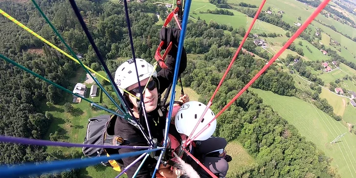 Tandemový paragliding: adrenalinový let v Beskydech pro 1 osobu