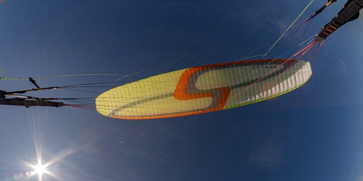 Tandemový paragliding: adrenalinový let v Beskydech pro 1 osobu