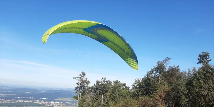 Tandemový paragliding: adrenalinový let v Beskydech pro 1 osobu